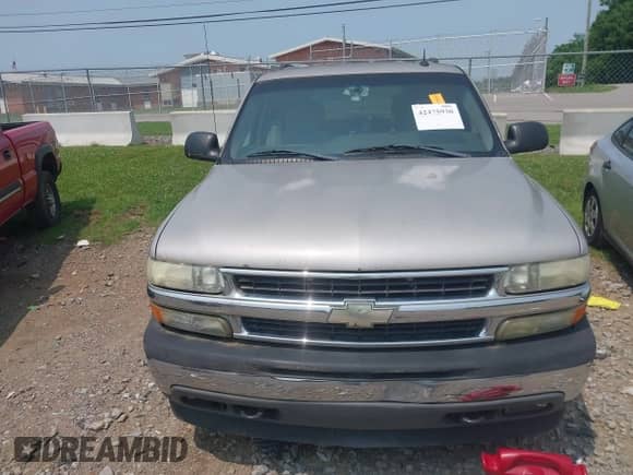 2005 Chevrolet Tahoe LS с VIN 1GNEK13T15J110947, выставлен на аукционе IAAI как лот 42475930 с пробегом 245 275 миль миль и . История ставок и продаж доступна на DreamBid. Изображение 6.