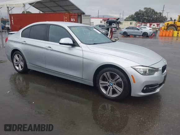 2017 BMW 3 Series 330i with VIN WBA8B9G50HNU48608, listed as a IAAI auction lot 43258352 with 71,168 mi miles and . Bid and sale history available at DreamBid. Image 1.