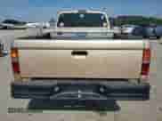 1998 Toyota Tacoma z VIN 4TAPM62N0WZ107452, wystawiony jako Copart lot #55444445 z przebiegiem 300 839 mil mil oraz Szkoda całkowita • Salvage title. Historia ofert i sprzedaży dostępna na DreamBid. Obrazek 6.