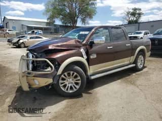 2014 Ram 1500 Longhorn z VIN 1C6RR7PT0ES370261, wystawiony jako Copart lot #55778315 z przebiegiem 109 970 mil mil oraz Szkoda całkowita • Salvage title. Historia ofert i sprzedaży dostępna na DreamBid. Obrazek 1.