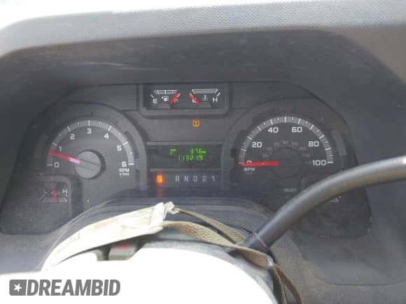 2014 Ford Econoline Cargo Commercial z VIN 1FTNE2EL5EDA47479, wystawiony jako IAAI lot #42285209 z przebiegiem 113 219 mil mil oraz . Historia ofert i sprzedaży dostępna na DreamBid. Obrazek 7.