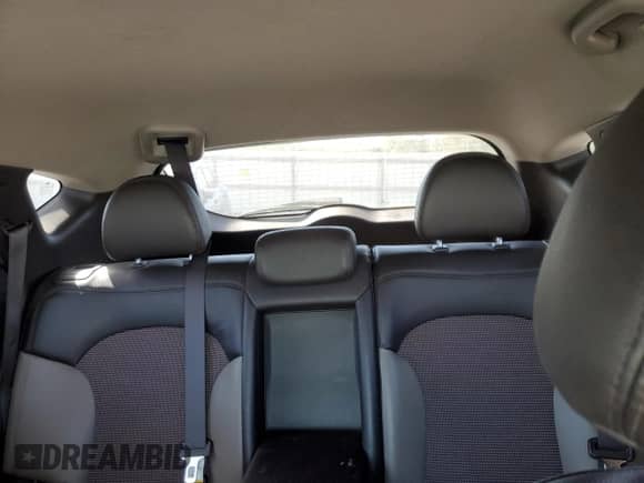 2012 Hyundai Tucson GLS with VIN KM8JU3AC0CU496915, listed as a Copart auction lot 82651635 with 220,566 mi miles and Salvage title. Bid and sale history available at DreamBid. Image 10.