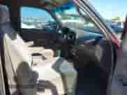 2000 Toyota Tundra SR5 с VIN 5TBBT4415YS001401, выставлен на аукционе IAAI как лот 43387080 с пробегом 252 174 миль миль и . История ставок и продаж доступна на DreamBid. Изображение 5.