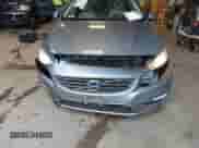 2017 Volvo S60 Inscription с VIN LYV402HK7HB138376, выставлен на аукционе IAAI как лот 42227426 с пробегом 77 769 миль миль и . История ставок и продаж доступна на DreamBid. Изображение 6.