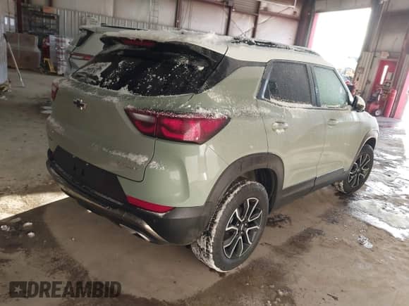 2025 Chevrolet TrailBlazer ACTIV с VIN KL79MSSL2SB079044, выставлен на аукционе IAAI как лот 41295650 с пробегом 1 570 миль миль и . История ставок и продаж доступна на DreamBid. Изображение 4.