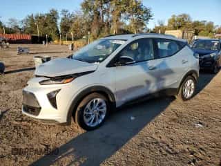 2023 Chevrolet Bolt EUV LT z VIN 1G1FY6S00P4197024, wystawiony jako Copart lot #86839575 z przebiegiem Nie podano mil oraz Nie do naprawy • Non repairable. Historia ofert i sprzedaży dostępna na DreamBid. Obrazek 1.