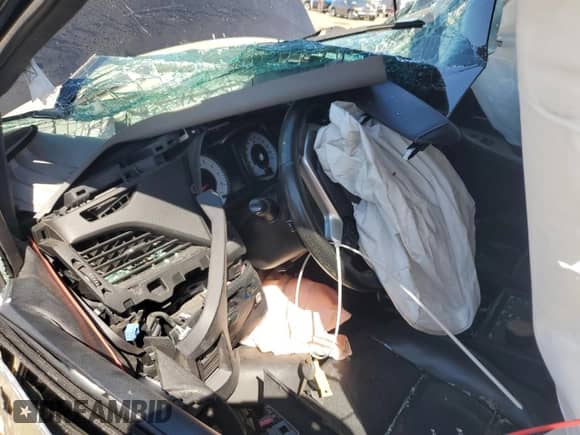 2015 Toyota Sienna SE with VIN 5TDXK3DC0FS582752, listed as a Copart auction lot 71443495 with Not provided miles and Salvage title. Bid and sale history available at DreamBid. Image 8.