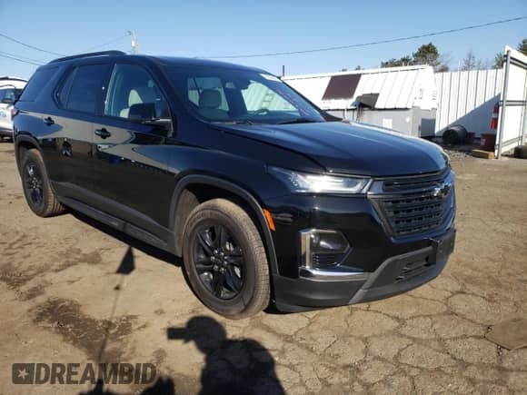 2022 Chevrolet Traverse LS z VIN 1GNEVFKW5NJ120168, wystawiony jako Copart lot #50798015 z przebiegiem 45 373 mil mil oraz Szkoda całkowita • Salvage title. Historia ofert i sprzedaży dostępna na DreamBid. Obrazek 4.