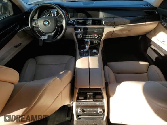 2012 BMW 7 Series 750Li xDrive z VIN WBAKC8C58CC435970, wystawiony jako Copart lot #89832575 z przebiegiem 129 273 mil mil oraz Czysty tytuł • Clean title. Historia ofert i sprzedaży dostępna na DreamBid. Obrazek 8.