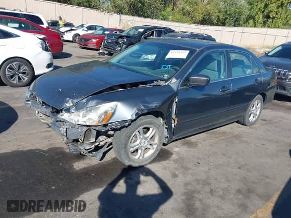 2007 Honda Accord LX SE с VIN 1HGCM56367A228798, выставлен на аукционе IAAI как лот 43315371 с пробегом 192 194 миль миль и . История ставок и продаж доступна на DreamBid. Изображение 18.