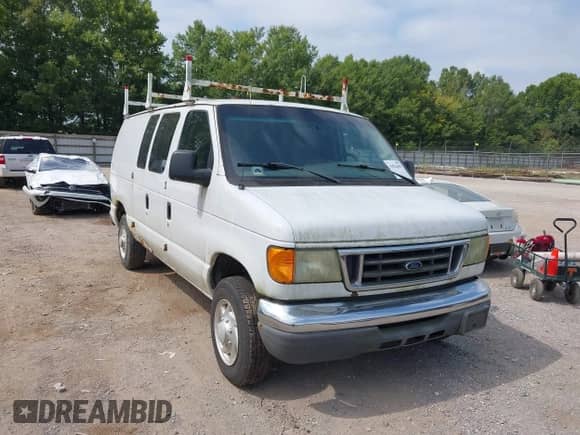 2006 Ford Econoline Cargo с VIN 1FTNE24L16DB05333, выставлен на аукционе IAAI как лот 43026490 с пробегом Не указан миль и . История ставок и продаж доступна на DreamBid. Изображение 6.