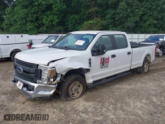 2019 Ford F-250 XL with VIN 1FT7W2A64KEF09039, listed as a IAAI auction lot 42276282 with 168,341 mi miles and . Bid and sale history available at DreamBid. Image 2.