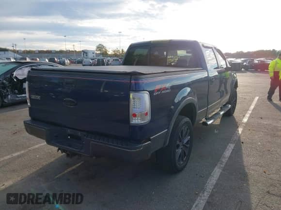 2007 Ford F-150 XLT with VIN 1FTPW14V07FA50283, listed as a IAAI auction lot 43453204 with 202,617 mi miles and . Bid and sale history available at DreamBid. Image 4.