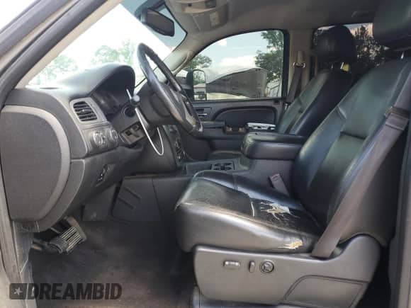 2013 Chevrolet Silverado 3500HD LTZ with VIN 1GC4K1C85DF245818, listed as a Copart auction lot 56133955 with 288,943 mi miles and Clean title. Bid and sale history available at DreamBid. Image 7.