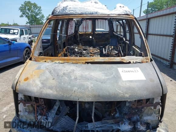 1998 Chevrolet Express with VIN 1GAGG29R6W1084991, listed as a IAAI auction lot 42689623 with Not provided miles and . Bid and sale history available at DreamBid. Image 6.