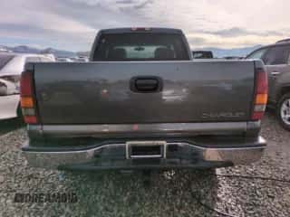 2002 Chevrolet Silverado 1500HD LT с VIN 1GCGK13U02F217612, выставлен на аукционе Copart как лот 47384975 с пробегом 198 138 миль миль и Списание • Salvage title. История ставок и продаж доступна на DreamBid. Изображение 6.