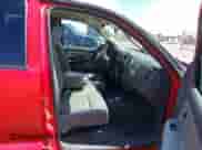 2006 Dodge Dakota SLT with VIN 1D7HW48K56S593288, listed as a IAAI auction lot 42590591 with 140,501 mi miles and . Bid and sale history available at DreamBid. Image 5.
