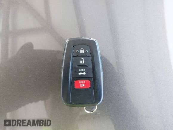 2023 Toyota Camry LE z VIN 4T1R11AK8PU778832, wystawiony jako IAAI lot #43357249 z przebiegiem 48 622 mil mil oraz . Historia ofert i sprzedaży dostępna na DreamBid. Obrazek 11.