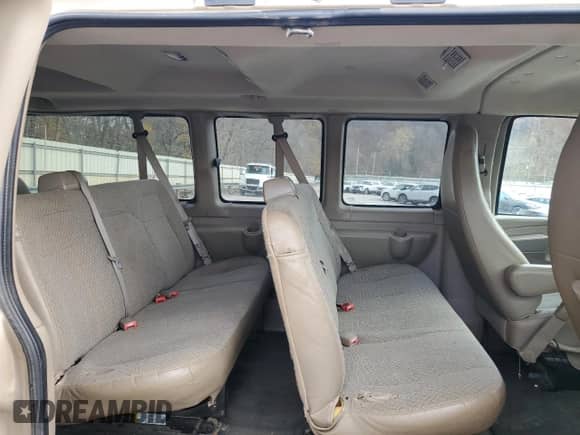 2011 Chevrolet Express Passenger 1LT с VIN 1GAZG1FG2B1154258, выставлен на аукционе Copart как лот 78729104 с пробегом 180 662 миль миль и Списание • Salvage title. История ставок и продаж доступна на DreamBid. Изображение 11.