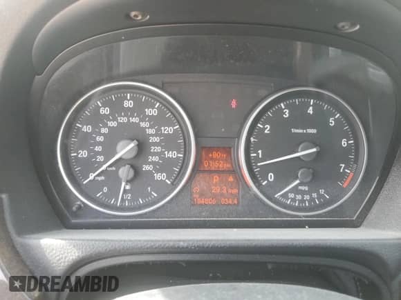 2011 BMW 3 Series 328i с VIN WBAPH7C51BE851900, выставлен на аукционе Copart как лот 82779525 с пробегом 184 806 миль миль и Чистый • Clean title. История ставок и продаж доступна на DreamBid. Изображение 9.