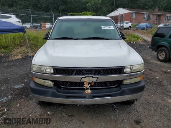 2002 Chevrolet Silverado 2500HD LS with VIN 1GCHK24U02E109568, listed as a Copart auction lot 62920455 with Not provided miles and Clean title. Bid and sale history available at DreamBid. Image 5.