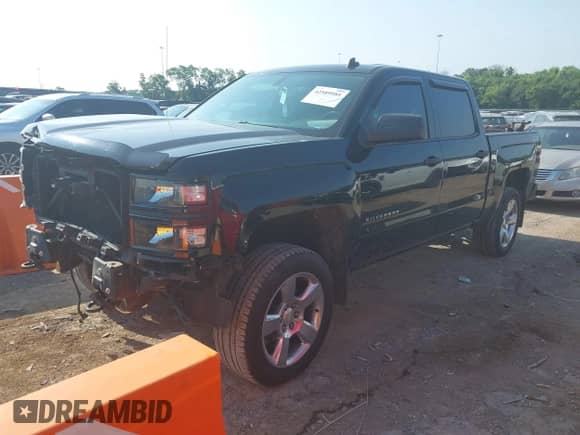 2014 Chevrolet Silverado 1500 LT z VIN 3GCUKREC9EG239973, wystawiony jako IAAI lot #42589981 z przebiegiem 156 456 mil mil oraz . Historia ofert i sprzedaży dostępna na DreamBid. Obrazek 17.