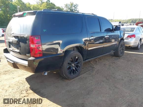 2011 Chevrolet Suburban LTZ с VIN 1GNSKKE32BR207075, выставлен на аукционе IAAI как лот 43072861 с пробегом 53 208 миль миль и . История ставок и продаж доступна на DreamBid. Изображение 4.