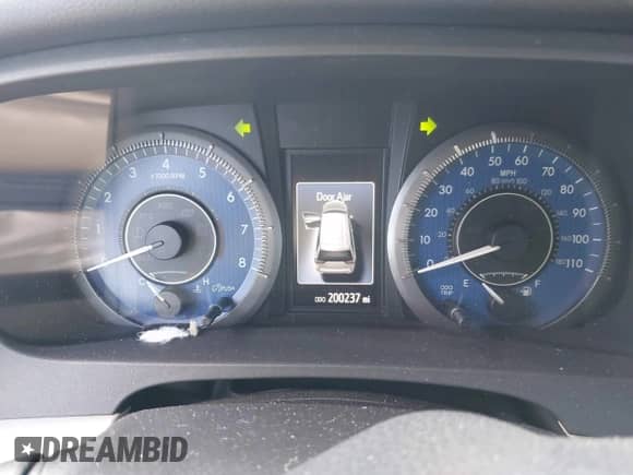 2015 Toyota Sienna XLE with VIN 5TDYK3DC7FS575902, listed as a IAAI auction lot 43337649 with 200,237 mi miles and . Bid and sale history available at DreamBid. Image 15.