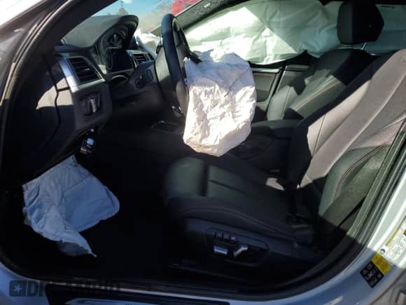 2018 BMW 3 Series 330i xDrive с VIN WBA8Z9C52JG828738, выставлен на аукционе Copart как лот 42131075 с пробегом Не указан миль и Списание • Salvage title. История ставок и продаж доступна на DreamBid. Изображение 7.