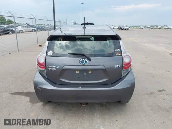 2014 Toyota Prius One with VIN JTDKDTB31E1570290, listed as a IAAI auction lot 42441474 with 164,068 mi miles and . Bid and sale history available at DreamBid. Image 17.