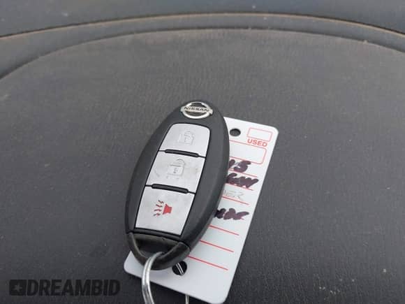 2015 Nissan Pathfinder SL с VIN 5N1AR2MN2FC615650, выставлен на аукционе IAAI как лот 42624622 с пробегом 153 956 миль миль и . История ставок и продаж доступна на DreamBid. Изображение 15.