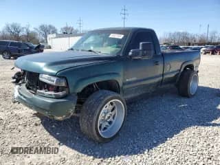 2001 Chevrolet Silverado 2500HD с VIN 1GCHK24131E100139, выставлен на аукционе Copart как лот 50487505 с пробегом 270 292 миль миль и Списание • Salvage title. История ставок и продаж доступна на DreamBid. Изображение 1.