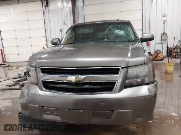 2011 Chevrolet Tahoe с VIN 1GNSKDFJ5BR283317, выставлен на аукционе IAAI как лот 41498152 с пробегом 229 185 миль миль и . История ставок и продаж доступна на DreamBid. Изображение 13.