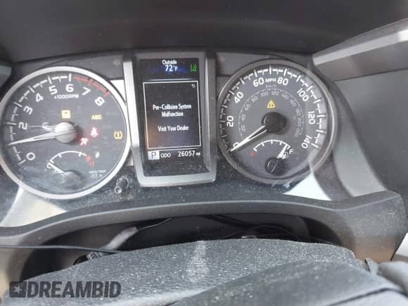 2021 Toyota Tacoma SR with VIN 3TYCZ5AN0MT027247, listed as a IAAI auction lot 43234020 with 26,058 mi miles and . Bid and sale history available at DreamBid. Image 7.