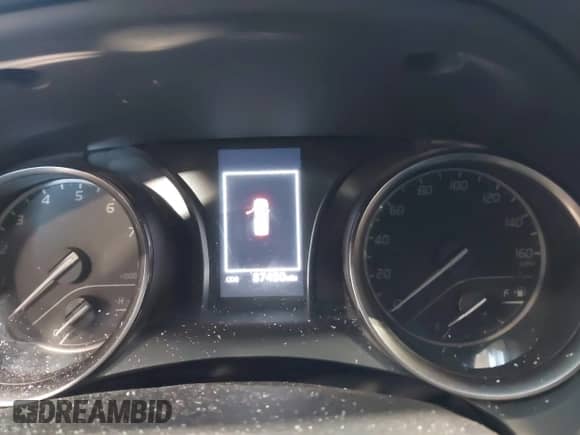 2021 Toyota Camry SE z VIN 4T1G11AKXMU471598, wystawiony jako IAAI lot #43060273 z przebiegiem 87 450 mil mil oraz . Historia ofert i sprzedaży dostępna na DreamBid. Obrazek 7.