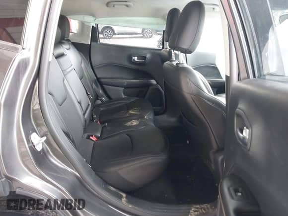 2019 Jeep Compass Latitude с VIN 3C4NJDBB2KT792361, выставлен на аукционе IAAI как лот 42898036 с пробегом Не указан миль и . История ставок и продаж доступна на DreamBid. Изображение 8.