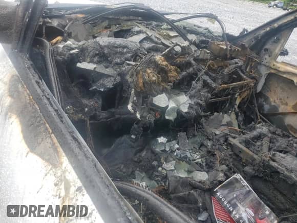 2025 Ram 1500 Tradesman z VIN 1C6RRFCG9SN630508, wystawiony jako Copart lot #60319265 z przebiegiem Nie podano mil oraz Nie do naprawy • Non repairable. Historia ofert i sprzedaży dostępna na DreamBid. Obrazek 8.