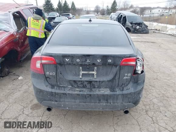 2013 Volvo S60 T5 с VIN YV1612FHXD2186540, выставлен на аукционе IAAI как лот 41428794 с пробегом 116 873 миль миль и . История ставок и продаж доступна на DreamBid. Изображение 16.
