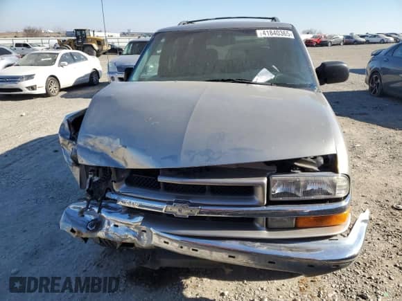 2000 Chevrolet Blazer LS z VIN 1GNCS13W4Y2134613, wystawiony jako Copart lot #41840365 z przebiegiem Nie podano mil oraz Szkoda całkowita • Salvage title. Historia ofert i sprzedaży dostępna na DreamBid. Obrazek 5.