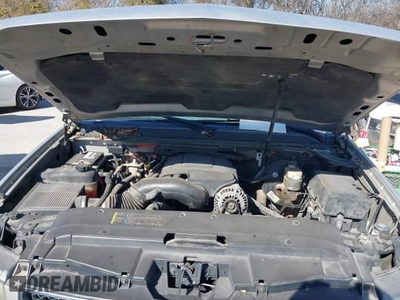 2007 Chevrolet Suburban LT with VIN 1GNFK16397R188641, listed as a IAAI auction lot 41476819 with 209,792 mi miles and . Bid and sale history available at DreamBid. Image 10.