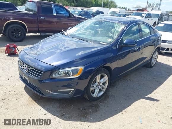 2015 Volvo S60 T5 Platinum с VIN YV1612TMXF2360756, выставлен на аукционе IAAI как лот 42812479 с пробегом 147 289 миль миль и . История ставок и продаж доступна на DreamBid. Изображение 2.