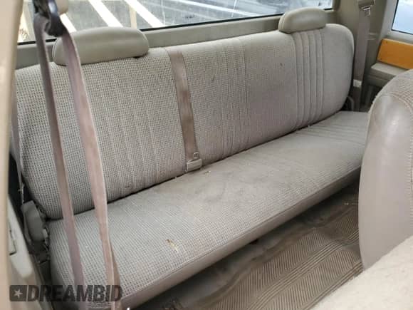 1998 Chevrolet Silverado 1500 z VIN 1GCEC19W5WE219400, wystawiony jako Copart lot #44355965 z przebiegiem Nie podano mil oraz Szkoda całkowita • Salvage title. Historia ofert i sprzedaży dostępna na DreamBid. Obrazek 10.