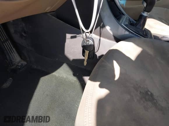 2011 Hyundai Elantra GLS с VIN 5NPDH4AEXBH005532, выставлен на аукционе IAAI как лот 42823913 с пробегом 200 642 миль миль и . История ставок и продаж доступна на DreamBid. Изображение 11.