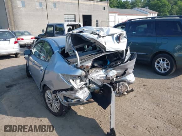2017 Subaru Impreza Premium with VIN 4S3GKAB66H3608857, listed as a IAAI auction lot 42412954 with 133,316 mi miles and . Bid and sale history available at DreamBid. Image 3.