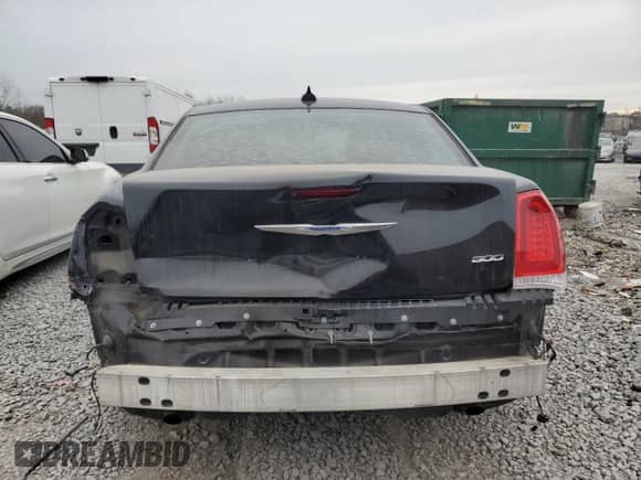 2019 Chrysler 300 Touring L with VIN 2C3CCAAG9KH569602, listed as a Copart auction lot 89164865 with 123,418 mi miles and Salvage title. Bid and sale history available at DreamBid. Image 6.