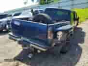 1999 Chevrolet Silverado 3500 с VIN 1GCHK33J6XF049231, выставлен на аукционе Copart как лот 61727335 с пробегом 216 697 миль миль и Чистый • Clean title. История ставок и продаж доступна на DreamBid. Изображение 3.