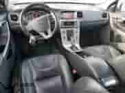 2018 Volvo S60 Inscription с VIN LYV402HK6JB165395, выставлен на аукционе Copart как лот 46921535 с пробегом 74 474 миль миль и Списание • Salvage title. История ставок и продаж доступна на DreamBid. Изображение 8.