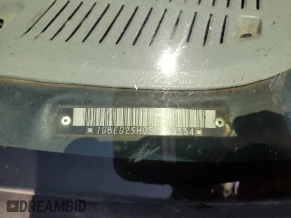 1995 Chevrolet Chevy Van с VIN 1GBEG25H0SF243534, выставлен на аукционе Copart как лот 64175964 с пробегом 134 916 миль миль и Списание • Salvage title. История ставок и продаж доступна на DreamBid. Изображение 13.