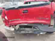 1999 Chevrolet Silverado 1500 LS с VIN 1GCEC19V2XZ165815, выставлен на аукционе IAAI как лот 41483231 с пробегом Не указан миль и . История ставок и продаж доступна на DreamBid. Изображение 15.