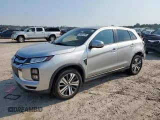 2021 Mitsubishi Outlander ES z VIN JA4ARUAU5MU017100, wystawiony jako Copart lot #68361295 z przebiegiem 62 536 mil mil oraz Szkoda całkowita • Salvage title. Historia ofert i sprzedaży dostępna na DreamBid. Obrazek 1.